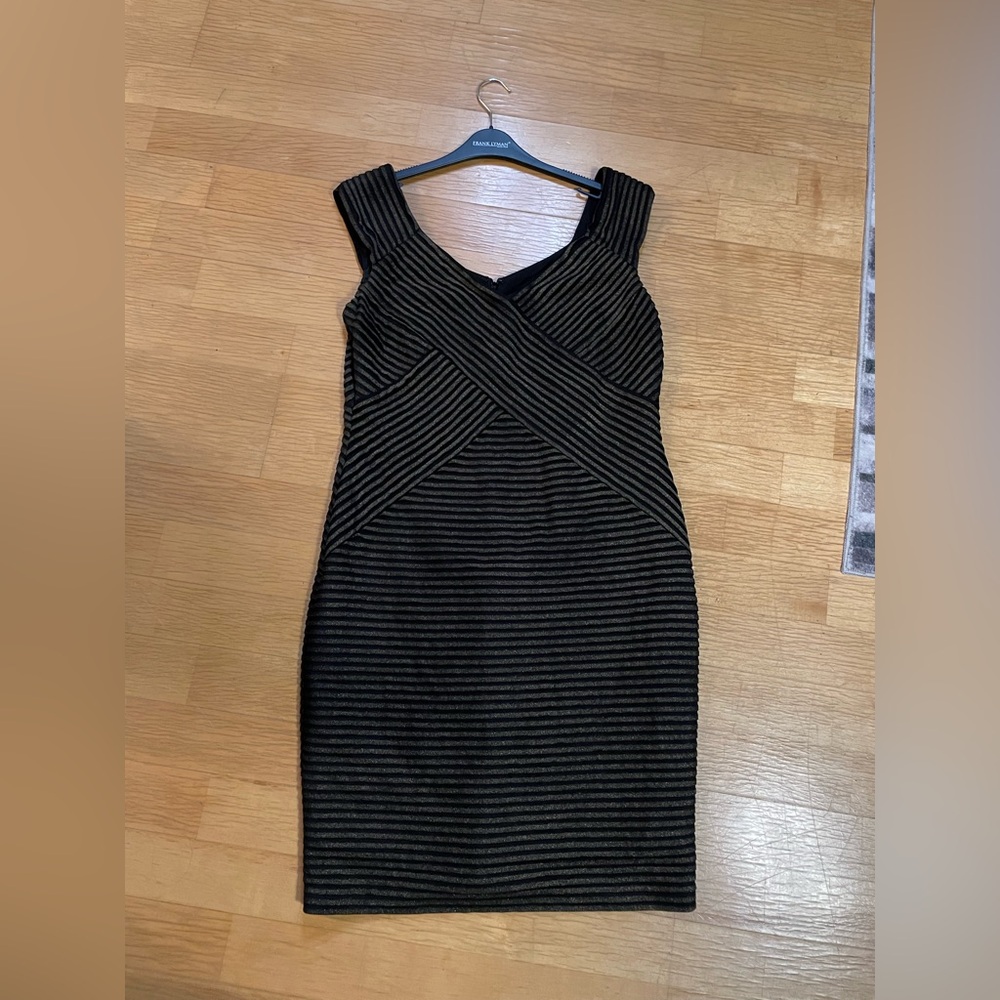 Frank Lyman Design Black & Gold Ribbed Sheath Midi Dress